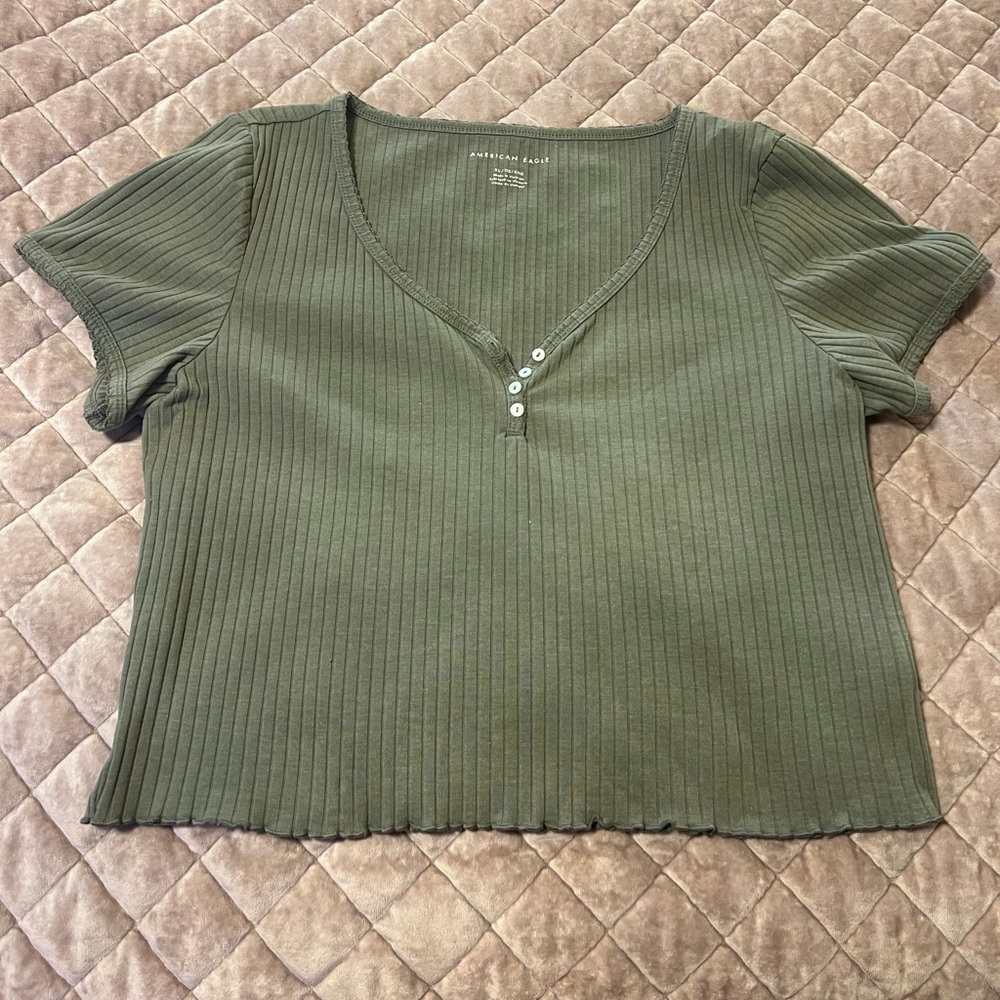 AE Cropped Tee